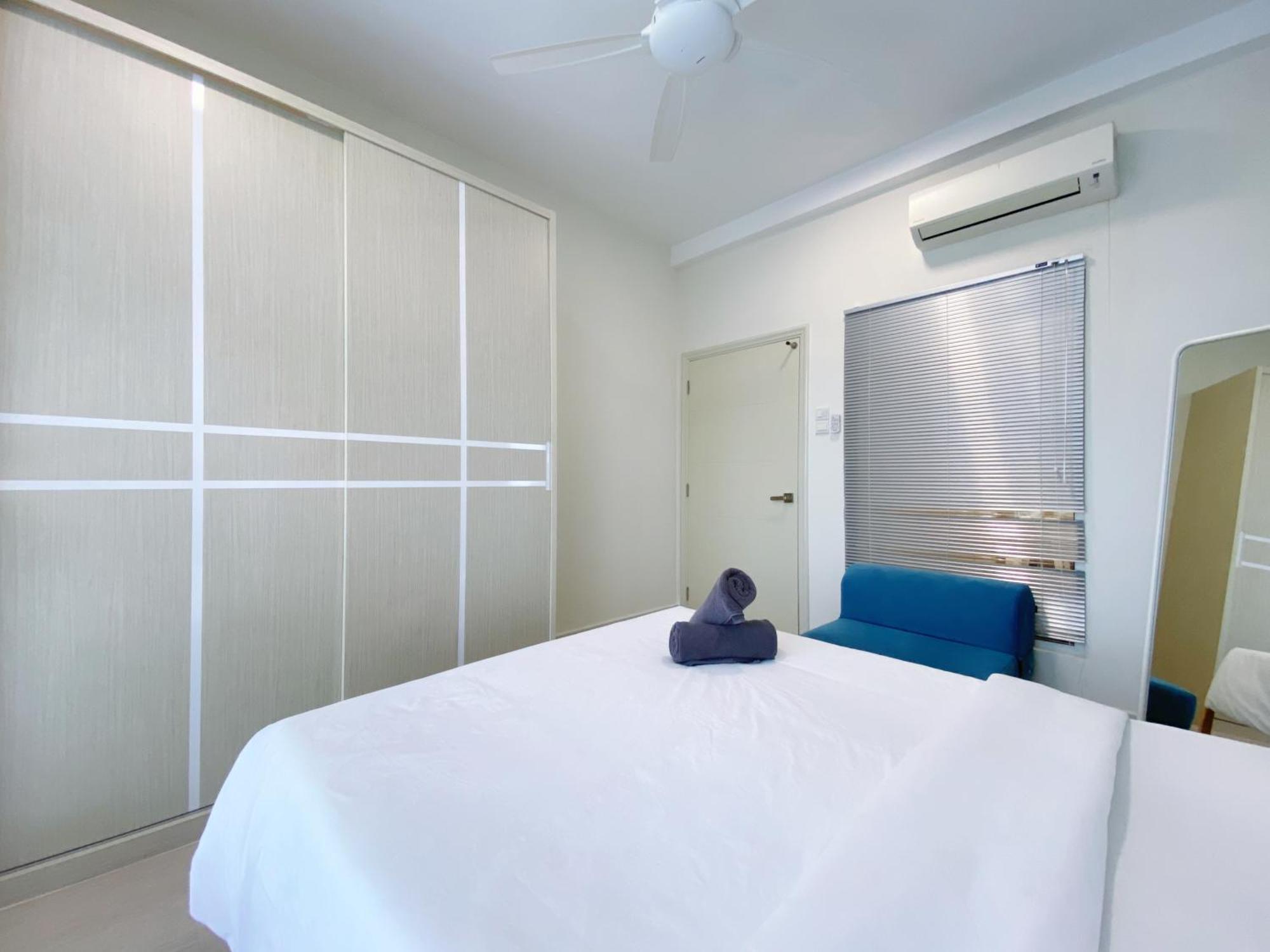 Three Bedroom At Regalia And By The Relaxstay Pangsapuri
