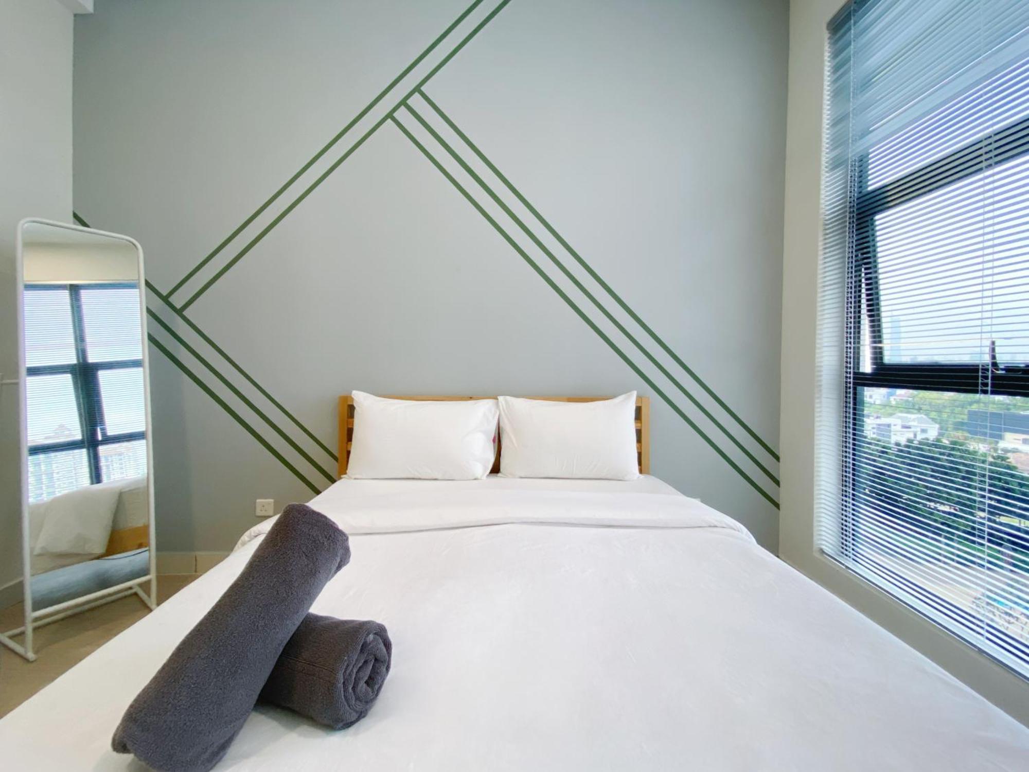 Pangsapuri Three Bedroom At Regalia And By The Relaxstay *